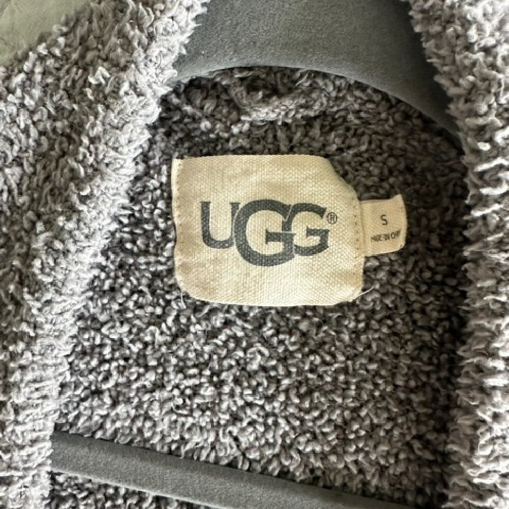 Ugg Robe - image 3